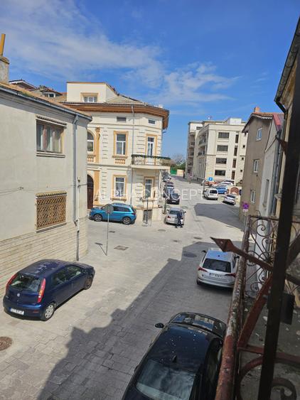 CASA  D+P+1E - PIATA OVIDIU - 21