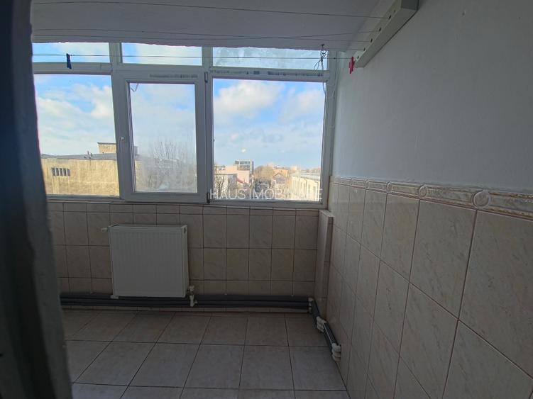 Ultracentral Tomis Mall 3 camere decomandat etaj 3/7 - 6