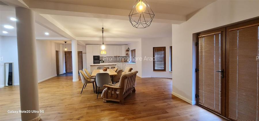 VILA PREMIUM | 240mp utili | 923mp teren | Constructie Impunatoare | Agrisul Mar - 2