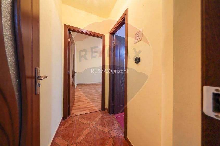 Apartament cu 2 camere de vânzare în zona Tractorul - 4
