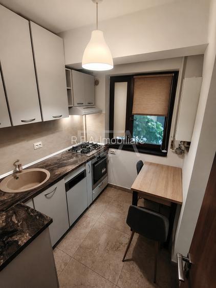 2 camere Mihai Bravu decomandat,centrală, et. 1, an 2016,metrou, 63 mp - 3