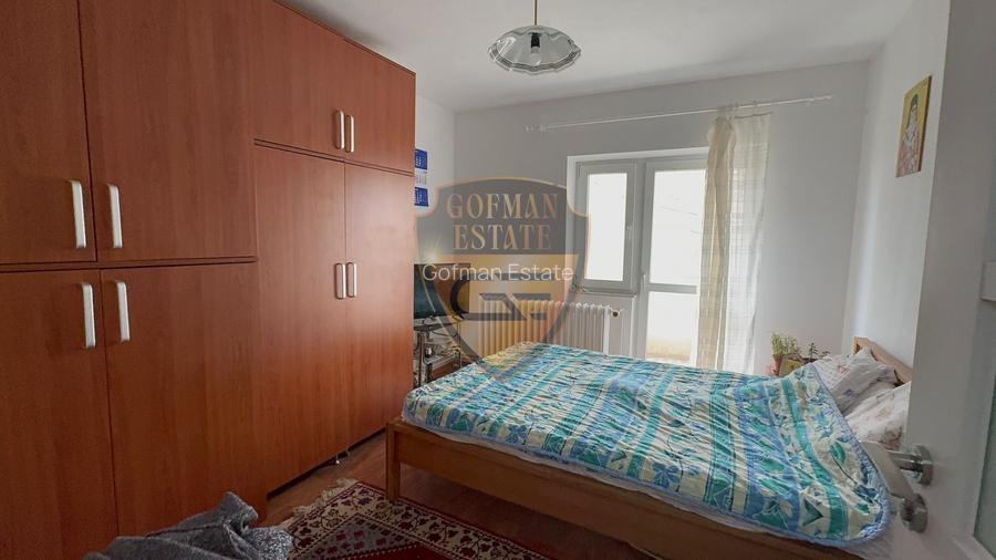 3 Camere, Capitol Bd Mamaia 81mp, 3 balcoane, etaj 4/4, centrala gaz, 2 bai, A/C - 4