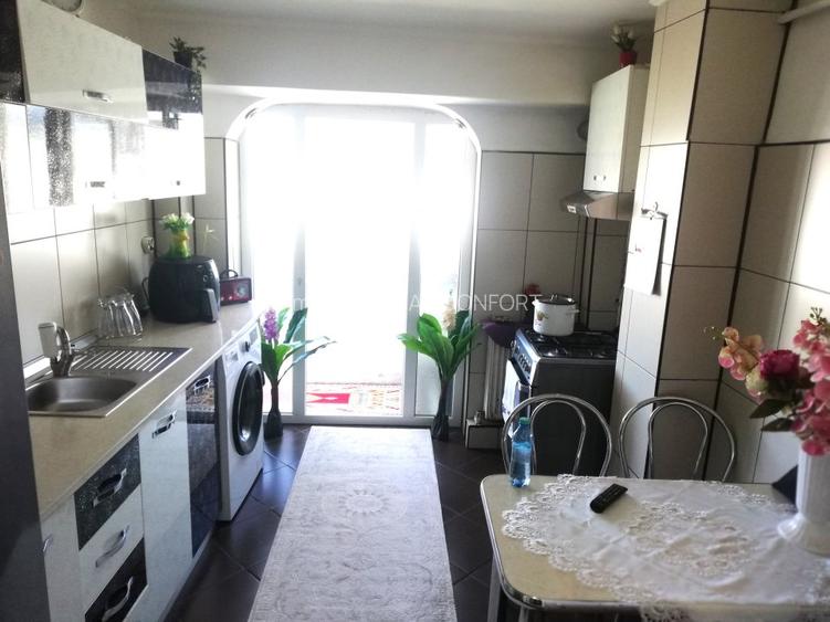 Vanzare 3 camere - Imobiliare MAXICONFORT - 7