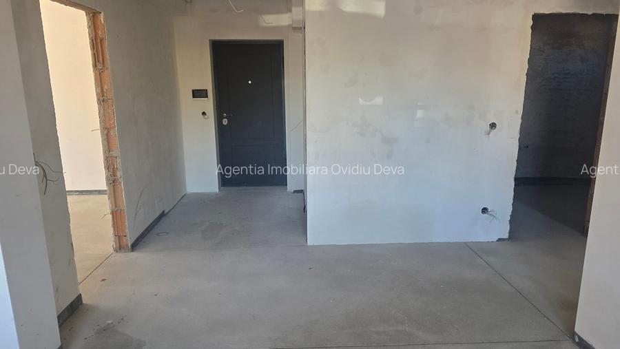 Vand apartament 3 camere decomandat in Deva, zona 22 Decembrie, parter, bloc nou - 5