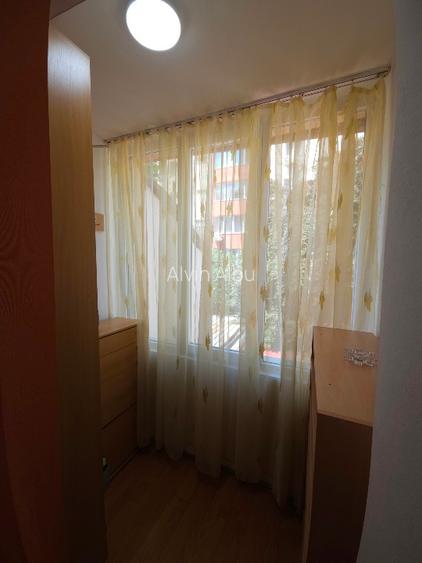 Proprietar închiriez la casa apartament cu trei camere pentru locuit/birouri  - 12