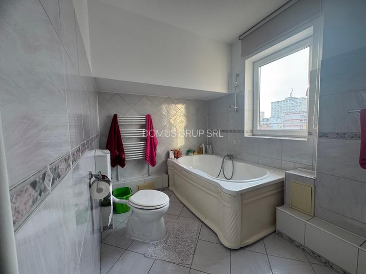 Apartament cu 3 camere ultracentral etajul trei - 8
