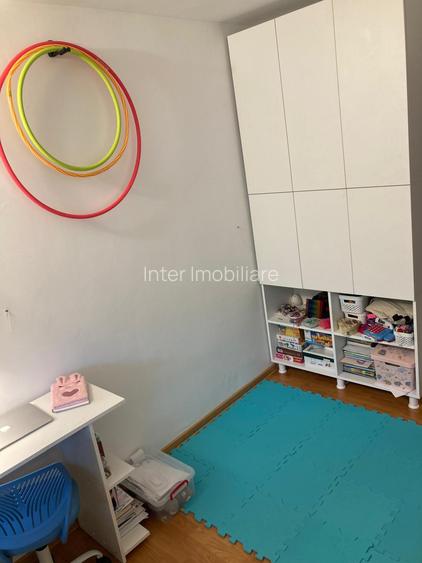 PACURARI PETRU PONI 3 CAMERE DECOMANDAT 72 MP MOBILAT BLOC 1983  COD 161707 - 8