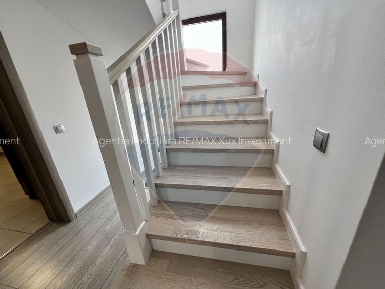 Casă  de vanzare - 10