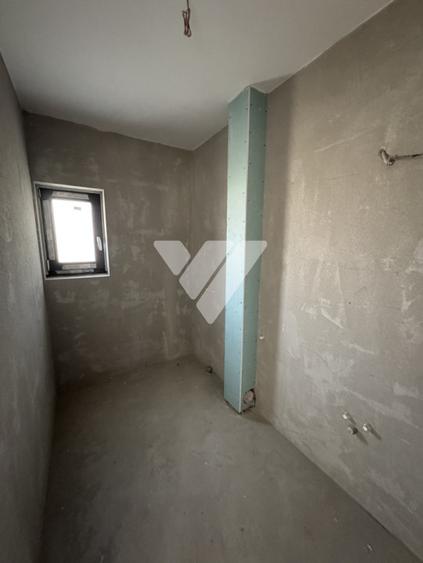 Apartament LA CHEIE 3 camere 60 mp balcon etaj 6 lift - Doamna Stanca