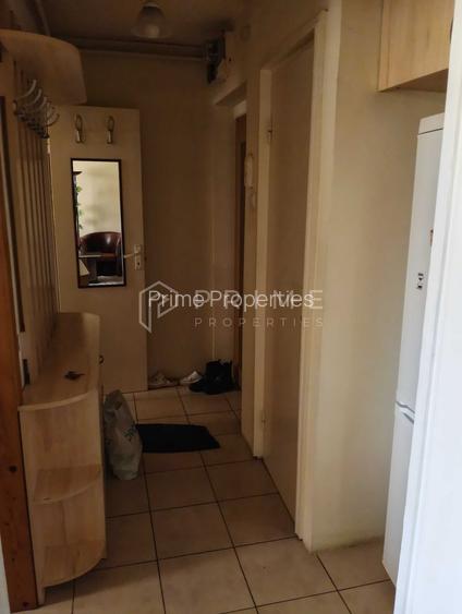 Apartament de vânzare - 4