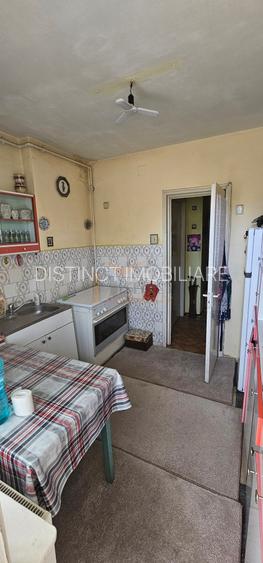 Vanzare 2 camere, 46 mp, Tractorul, zona 13 Decembrie - O. Goga - 4