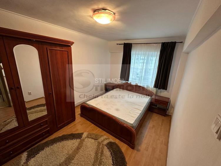 Decomandat, 2 cam, etaj 4/4, zona Hala Centrală , 141.900 € - 3