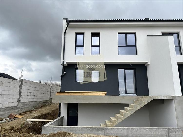 Casa cu 4 camere 2 bai si 300 mp teren in zona Calea Cisnadiei - 6