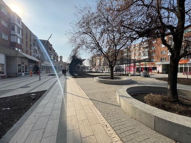 Spatiu comercial de inchiriat, Micalaca Arad, Vad Intens pietonal