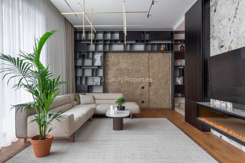 Luxury Garden Villa - 2