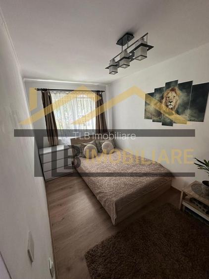 Apartament de 3 camere, 55mp, Zona Strazii Bulevardul 1848 - 5