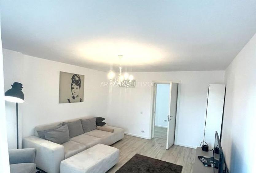 Decebal | 3 Camere | Decomandat | Lux | 9/9 - 2