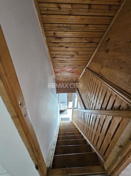 Casă solidă din cărămidă, mobilată, garaj, teren generos – Tarcău - 46