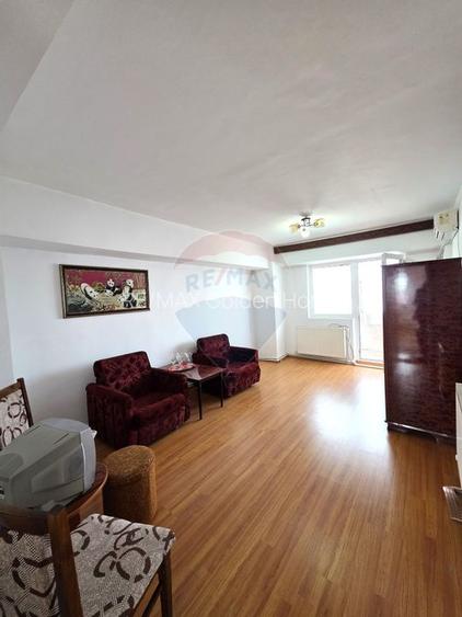 Apartament 3 camere, în zona Pod, Ramnicu Sarat et.4/4 - 5