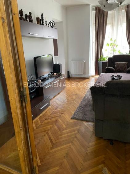 VILA UNICAT,  IMPOZANTA DIN PERIOADA INTERBELICA, D+P+M,ULTRACENTRAL - 21