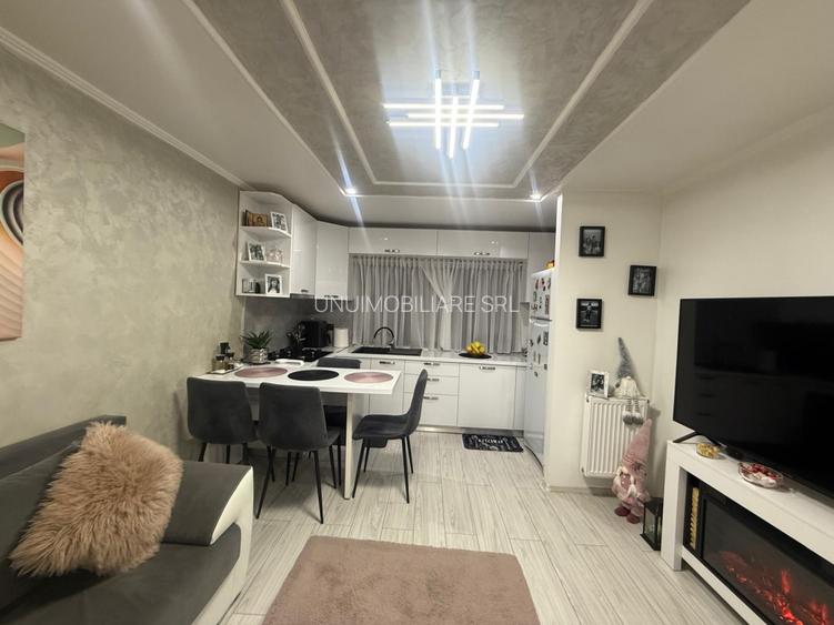 Apartament 3 camere complet renovat • Parter • Zona Comisia  Centrala - 4