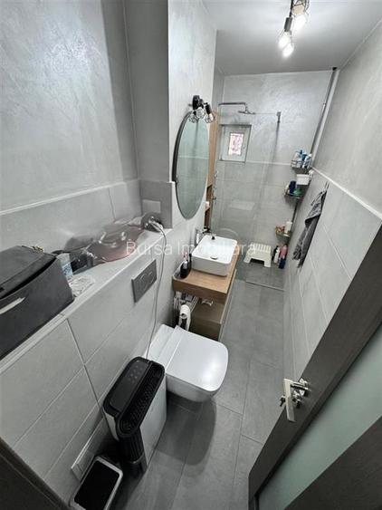 Apartament 3 camere,renovat si mobilat moder, etaj 1,  Stefan cel Mare - 20