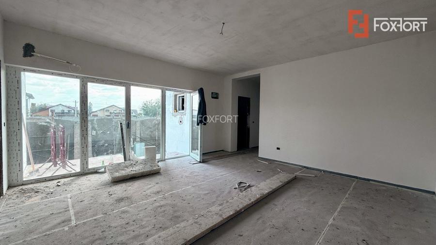 Duplex cu 4 camere de vanzare + 2 locuri de parcare in Sanandrei  - 3