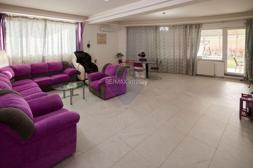 Cladire de vanzare in zona de nord 390 mp, curte generoasa - 2