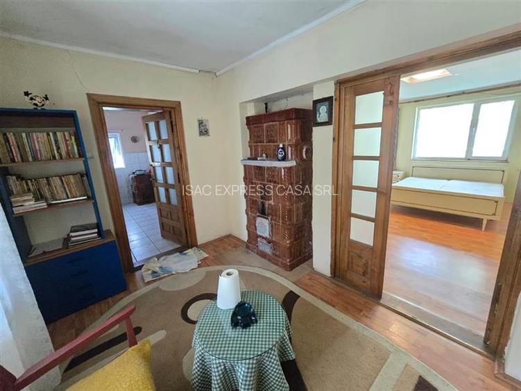 Casa locuibila de vanzare (3 camere, baie, bucatarie, teren) la 28 km de Iasi - 4