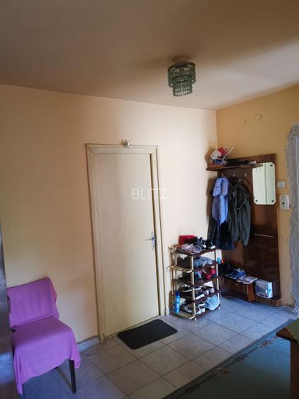 Apartament 73mp cu 3 camere decomandat, 1 Mai vizavi de Spitalul Nr 1 , Insula. - 9