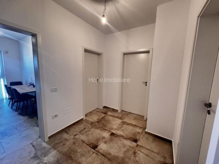Grand Kristal - 2 camere , loc de parcare , ideal investitie - 4