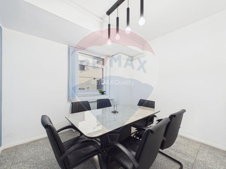 Apartament 4 camere recompartimentat din 3, P-ta Unirii | Parcare - 8