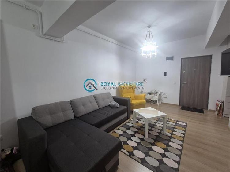 Royal Imobiliare - Vanzare apartament 2 camere zona 9 Mai - 2