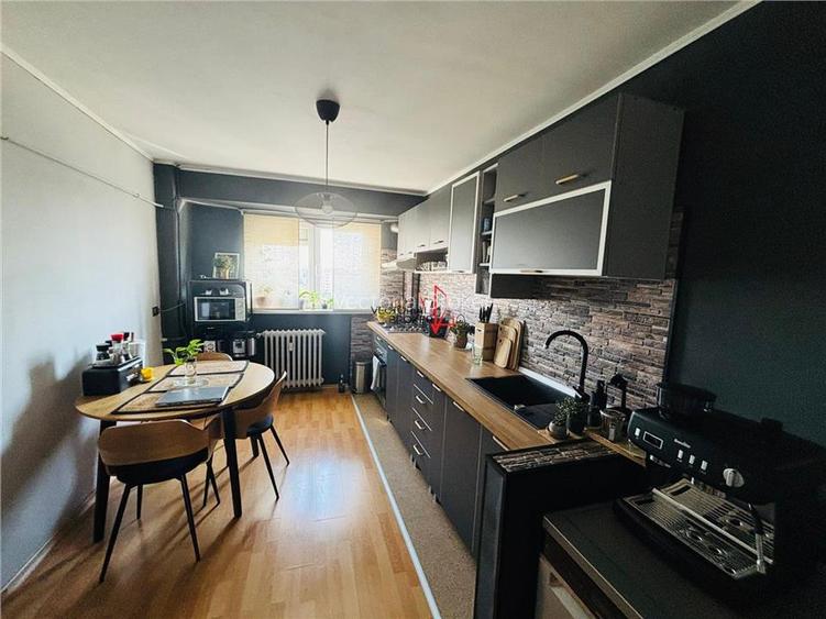 Apartament 3 camere Titan  1 Decembrie -Auchan - 12