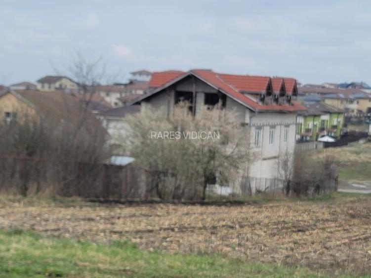 CASA DEZMIR, POSIBILITATI MULTIPLE - 8