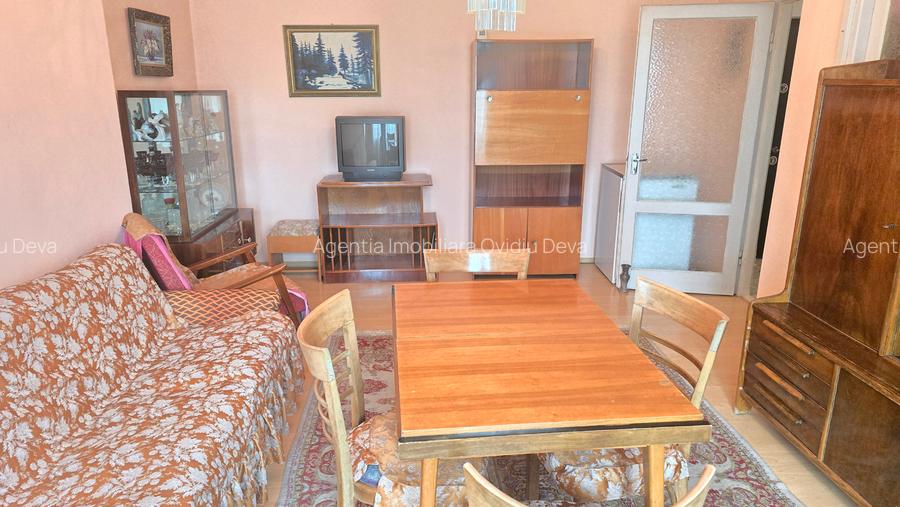 Vand apartament 2 camere decomandat in Deva, etaj 2, zona  Avram Iancu - 3