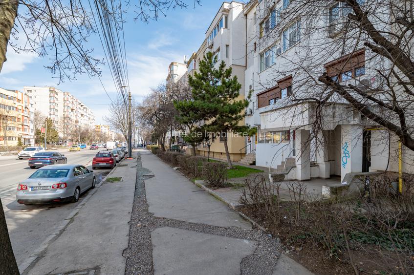 INEL 2 – DEZROBIRII – 3 CAMERE DECOMANDATE, 2 BAI, ETAJ 3/4, BLOC 1987 - 15