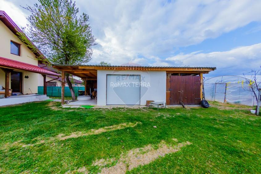 CASA DE VIS DE VANZARE IN COLTIREA cu 2900 mp teren - 40