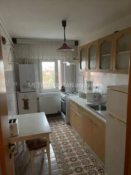 Apartament 2 camee zona Garii - 3