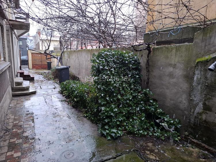 URGENT!, vila singur curte, rezidential/birouri, libera, NEGOCIABIL - 16