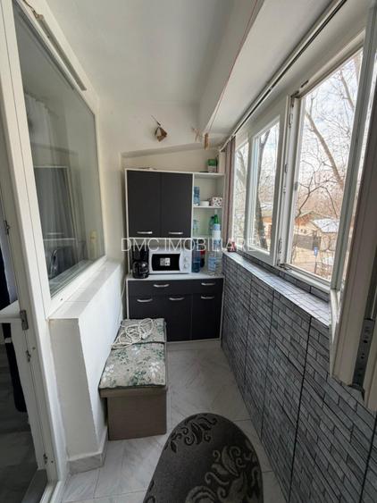 Militari, Piata Veteranilor, garsoniera 31mp, etaj 1, bloc 1980, metrou - 9