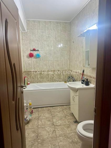 Apartament spațios cu parcare, langa Atelierul de Pizza - 5
