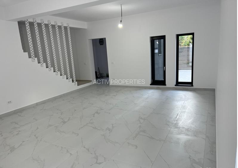 900 m M Pacii, P+1+M din caramida, 4 bai, bucatarie inchisa,2 parcari,centrala - 4