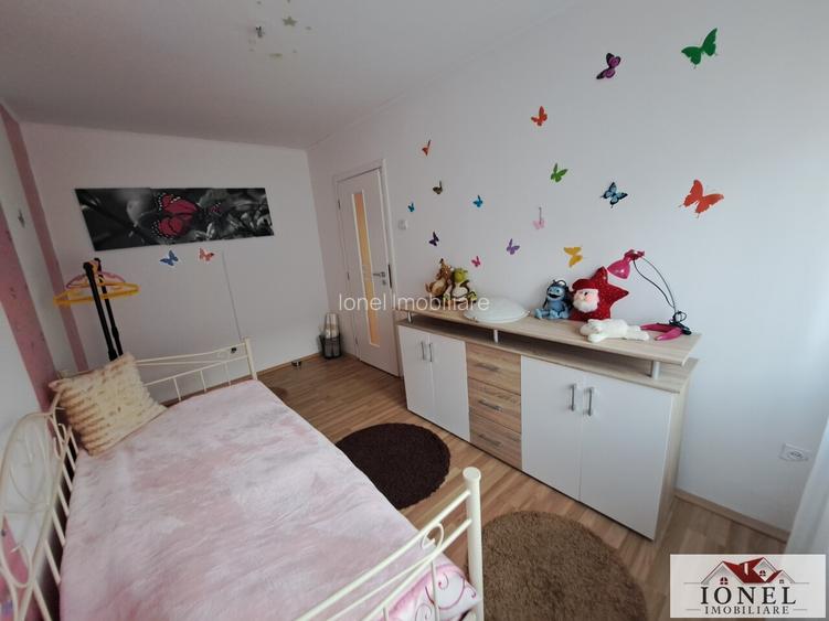 Vanzare apartament patru camere in Cugir - 5