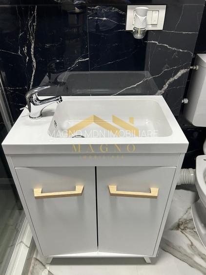 Apartament 2 camere decomandat, BOUL ROSU ( ROMANILOR) - 12
