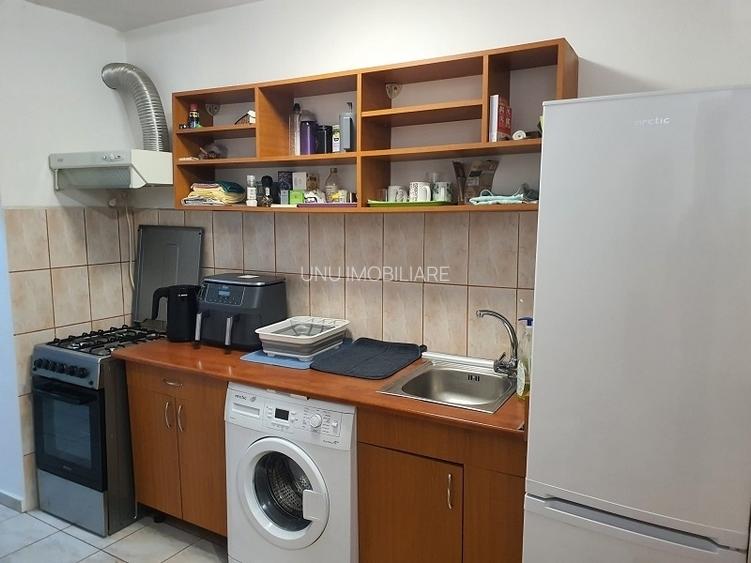 Apartament cu 1 camera - zona Centru Civic  -Tg. Cucu - 2