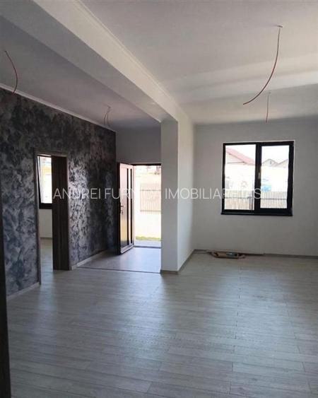 Valea Adanca Casa parter 4cam Su 90mp teren440mp beci Te muti imediat - 2