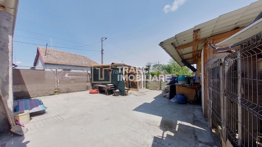 Casă renovată la cheie cu 2 camere în Pecica - 14