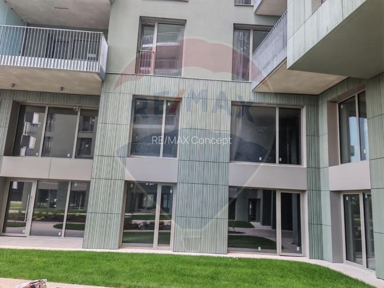 Spațiu comercial de inchiriat (450 mp) - 11
