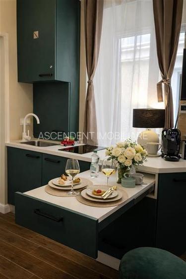 Proprietate cocheta,pretabila si regim hotelier,birou,Centrul Istoric Brasov - 2